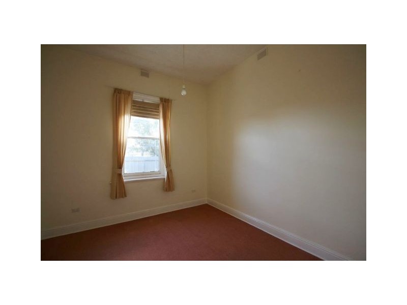 7 Railway Terrace, Morgan SA 5320