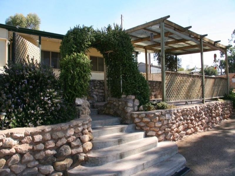 37 Acland Street, Blanchetown SA 5357