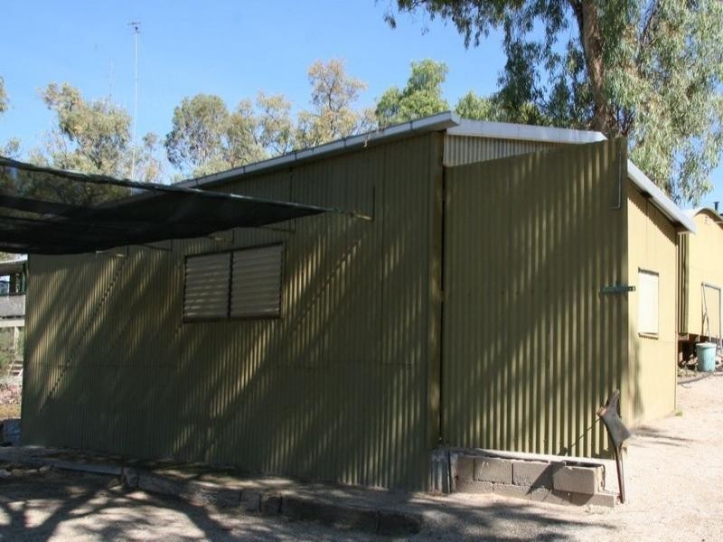 37 Acland Street, Blanchetown SA 5357