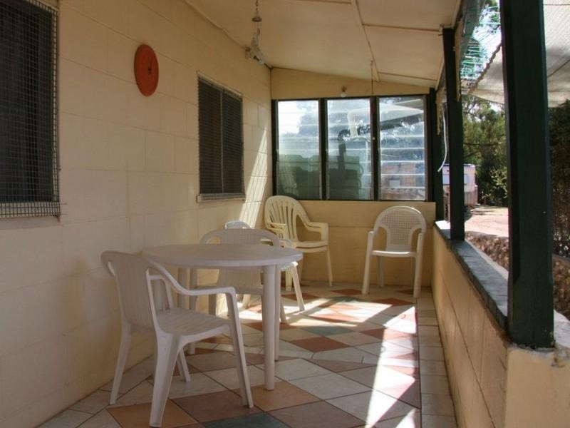 37 Acland Street, Blanchetown SA 5357