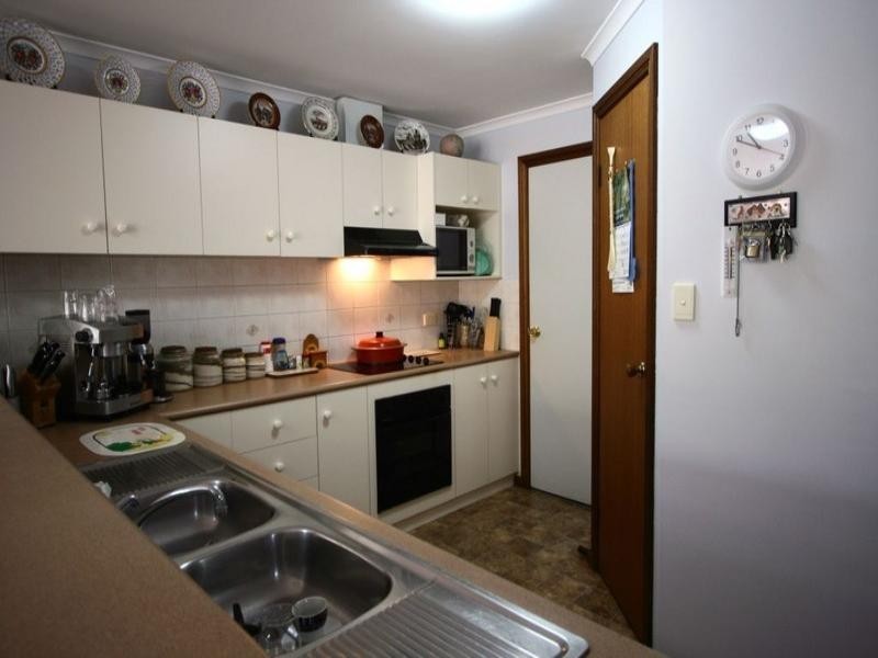 4 Edwards Crescent, Waikerie SA 5330