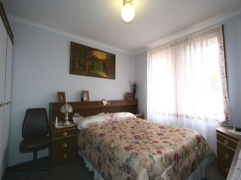 4 Edwards Crescent, Waikerie SA 5330