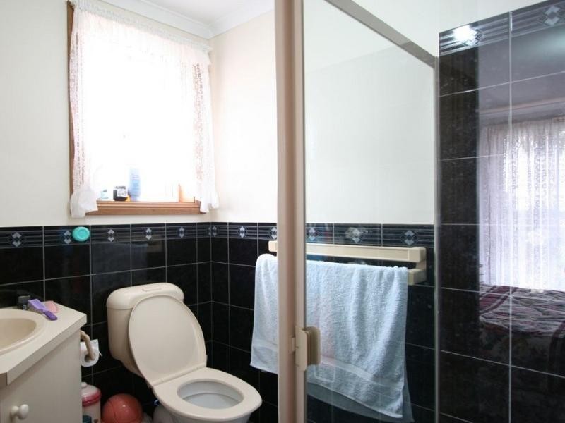 4 Edwards Crescent, Waikerie SA 5330