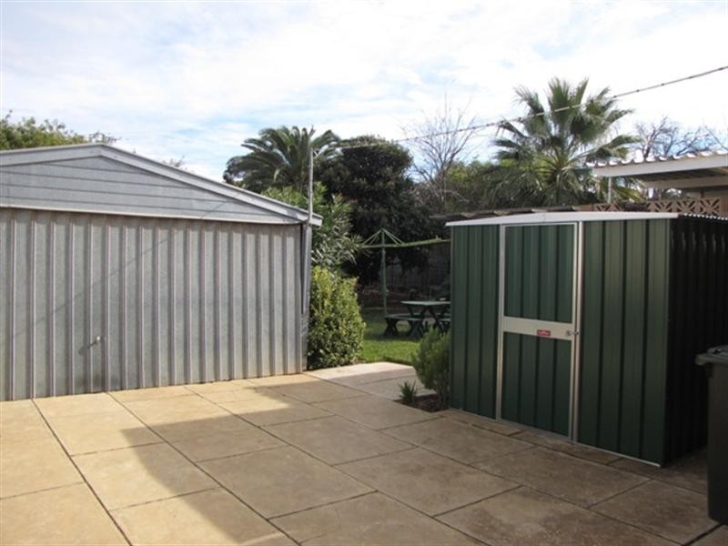 2 Sixth Street, Loxton SA 5333