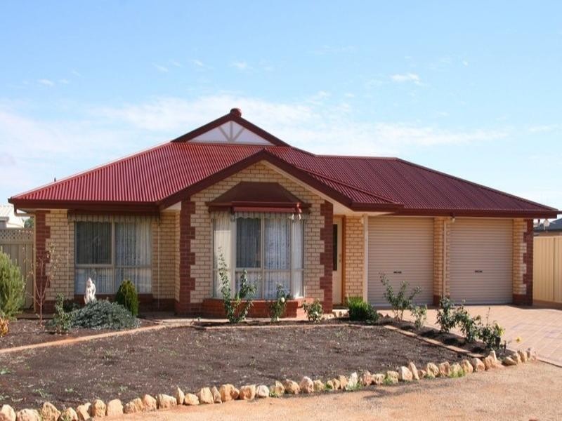 5 Torrens, Loxton SA 5333