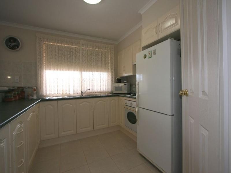 5 Torrens, Loxton SA 5333