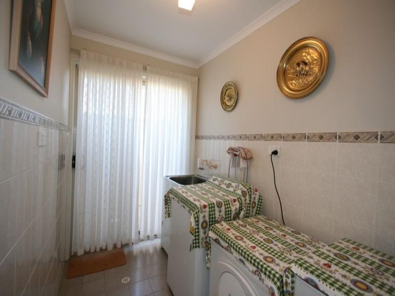 5 Torrens, Loxton SA 5333