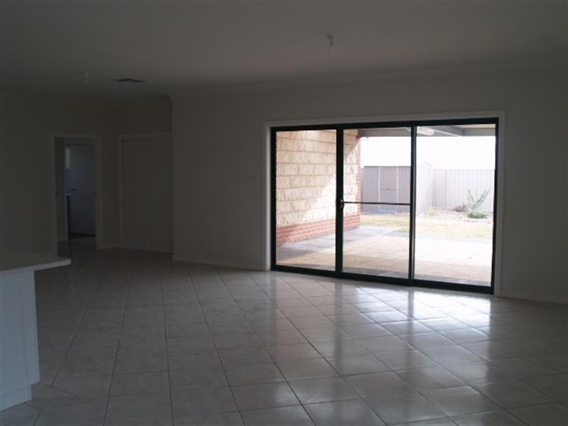 54B and 54C Lawrie Terrace, Waikerie SA 5330