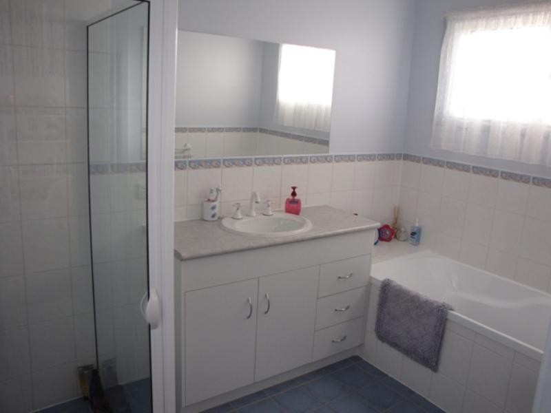 12 Schaefer Drive, Loxton SA 5333