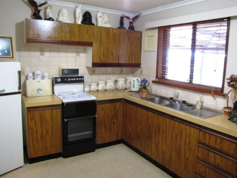 33 Barker Street, Loxton SA 5333