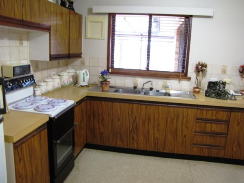 33 Barker Street, Loxton SA 5333