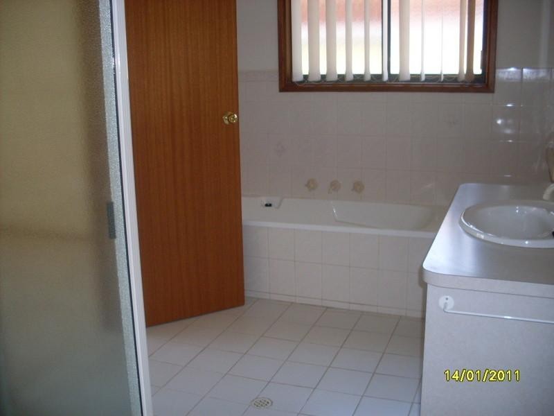 8 Phillips Road, Berri SA 5343