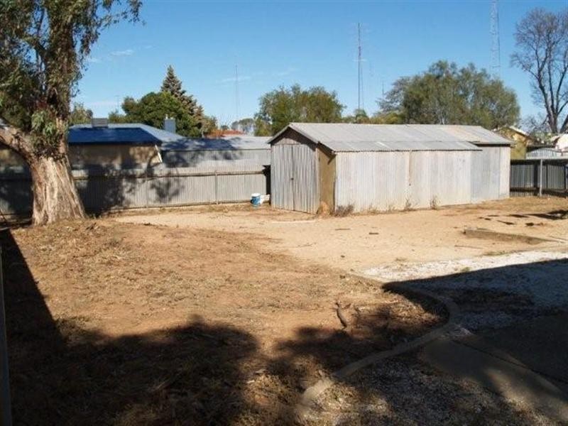 1 Andrew Street, Waikerie SA 5330