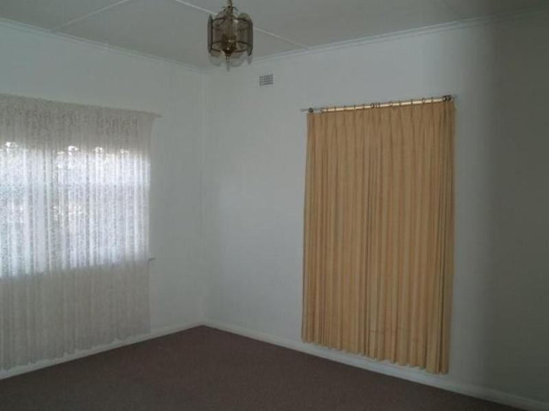 18 Heming Street, Waikerie SA 5330