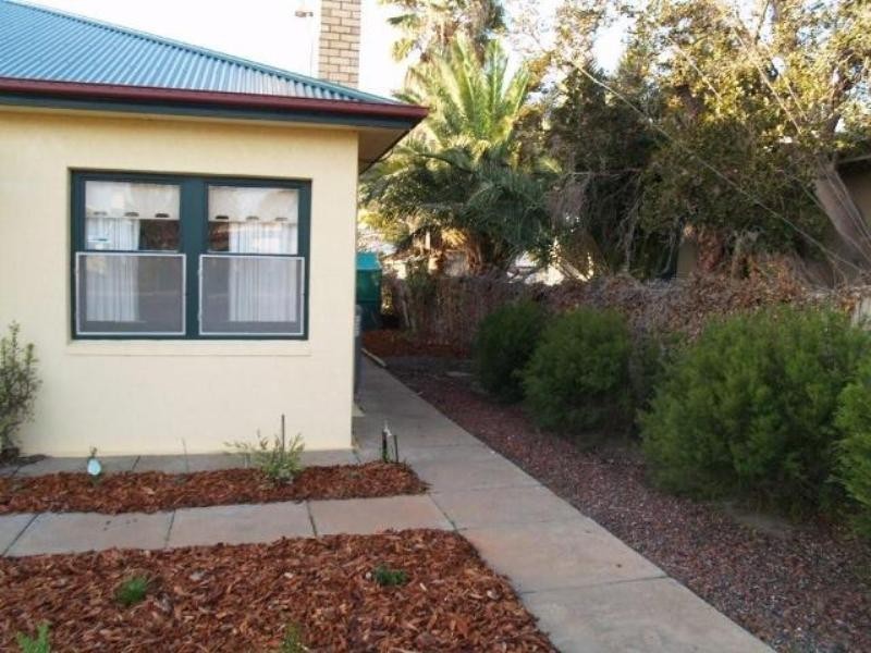 18 Heming Street, Waikerie SA 5330