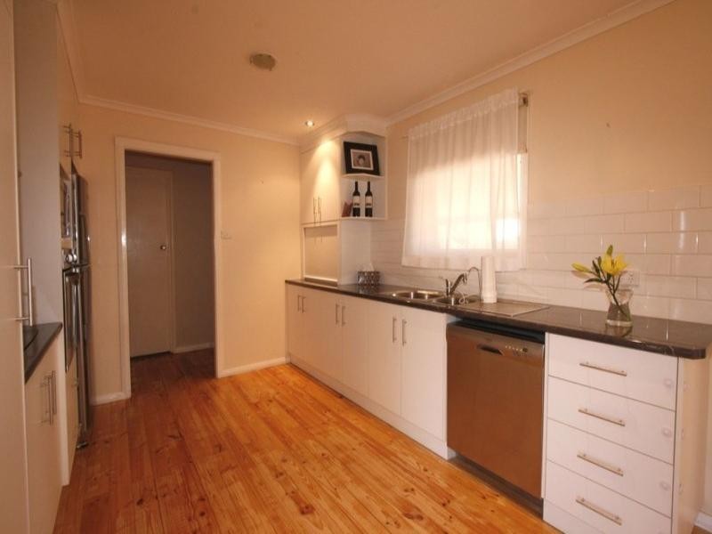 62 Second, Loxton SA 5333