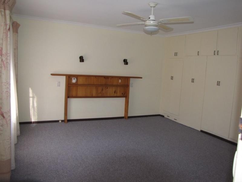 13 Dennis Street, Berri SA 5343