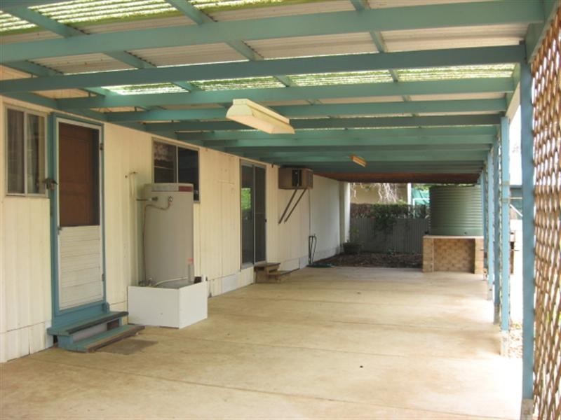 13 Dennis Street, Berri SA 5343