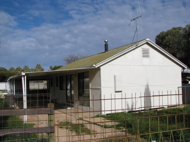 18 Woodhouse Crescent, Glossop SA 5344
