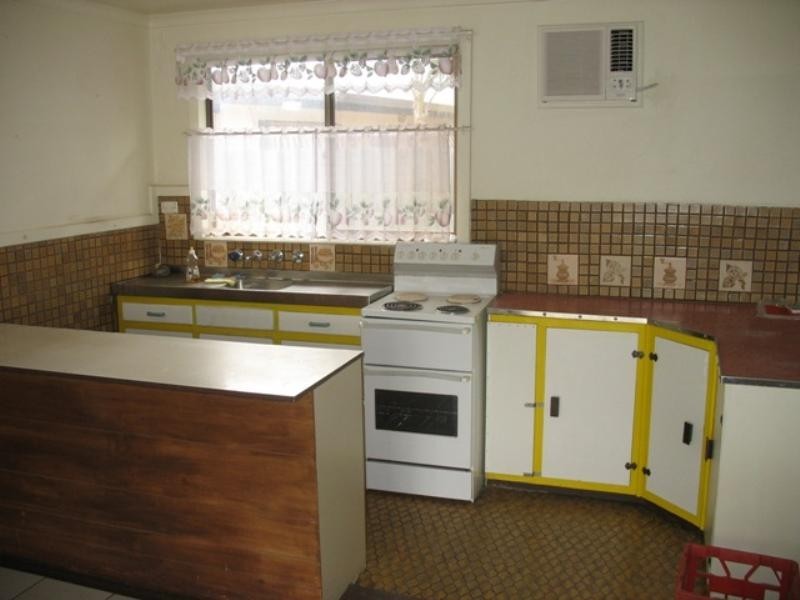 18 Woodhouse Crescent, Glossop SA 5344