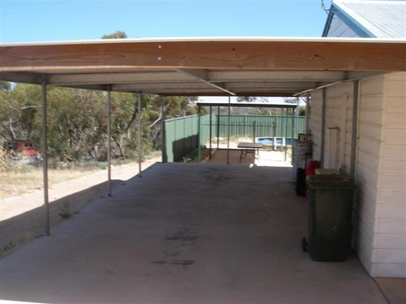 113 Holder Top Road, Waikerie SA 5330