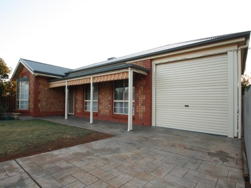 5 Hall Crescent, Loxton SA 5333