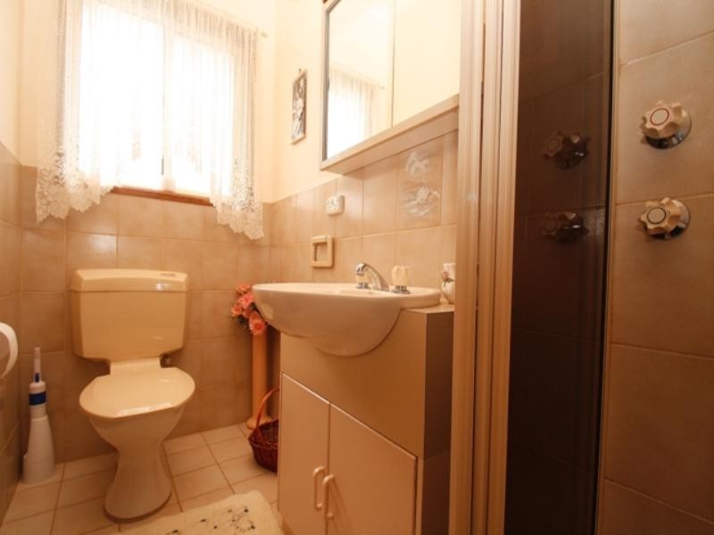 5 Hall Crescent, Loxton SA 5333