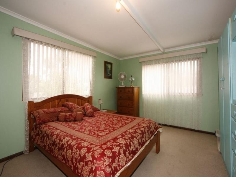 38 Coats Crescent, Waikerie SA 5330