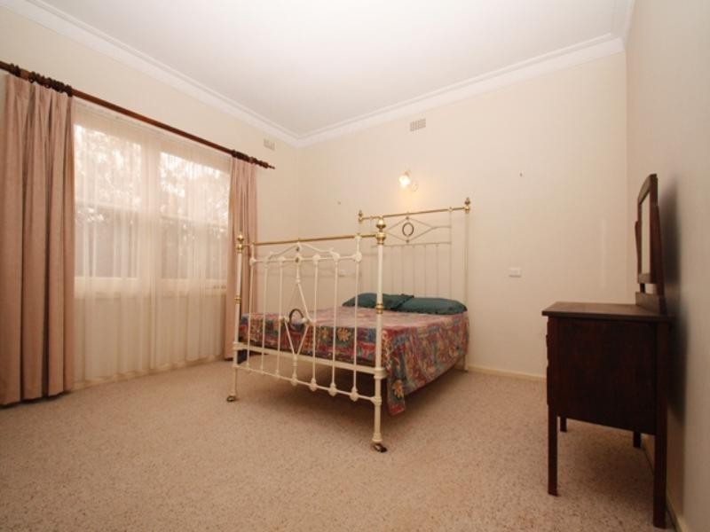 2 Second Street, Loxton SA 5333