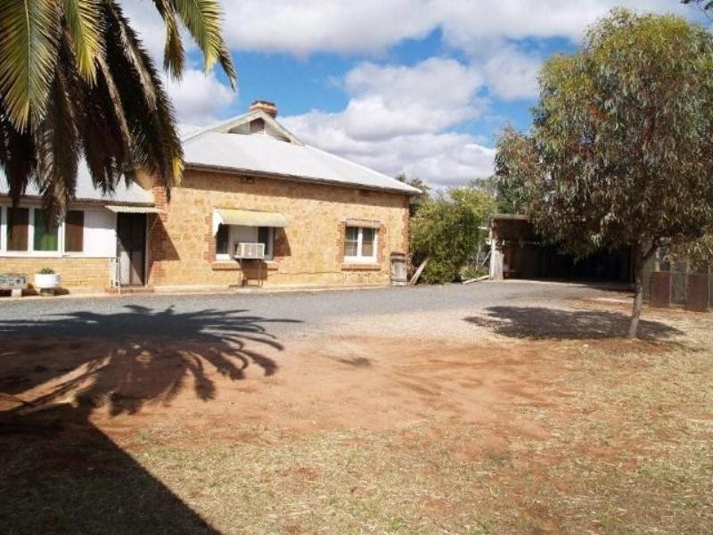 30 Strangman Road, Waikerie SA 5330