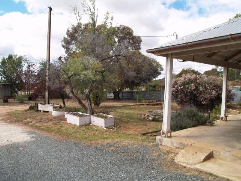 30 Strangman Road, Waikerie SA 5330