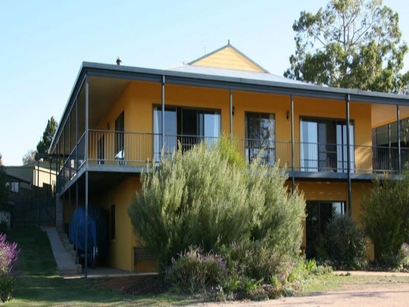 12 Thiele Avenue, Loxton SA 5333