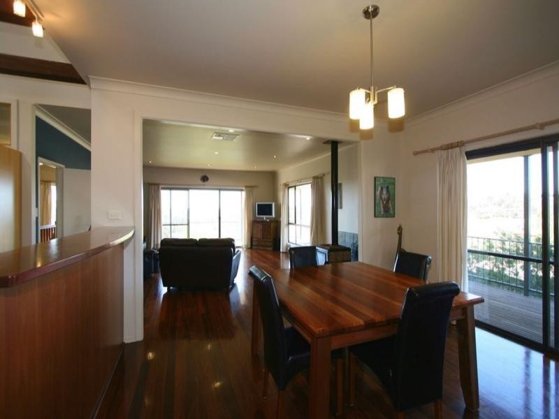 12 Thiele Avenue, Loxton SA 5333