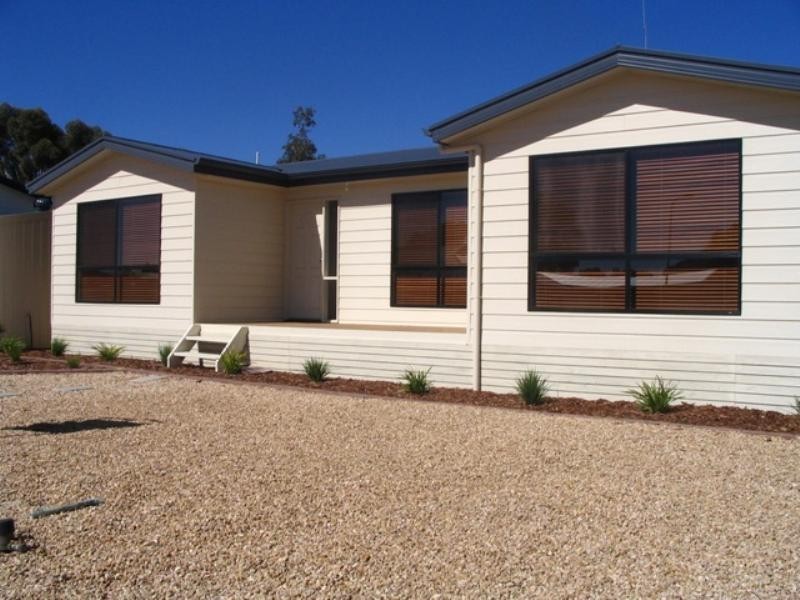 7 Schick Street, Loxton SA 5333