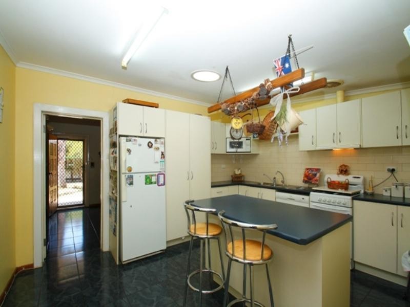 2 Eringa Avenue, Loxton SA 5333