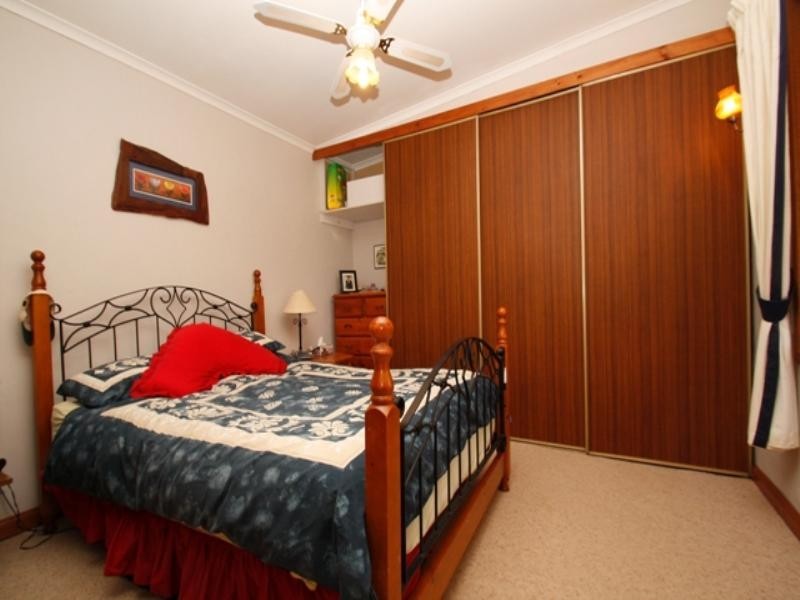 2 Eringa Avenue, Loxton SA 5333