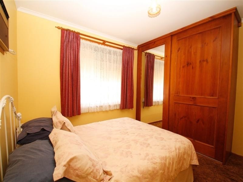 11 Garrard Street, Barmera SA 5345