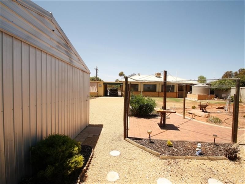 11 Garrard Street, Barmera SA 5345
