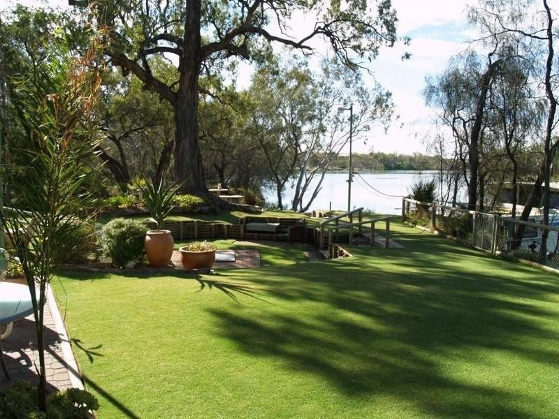 367 Pelican Point, Morgan SA 5320