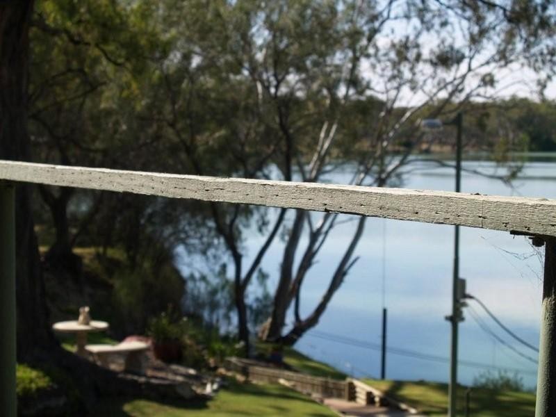 367 Pelican Point, Morgan SA 5320