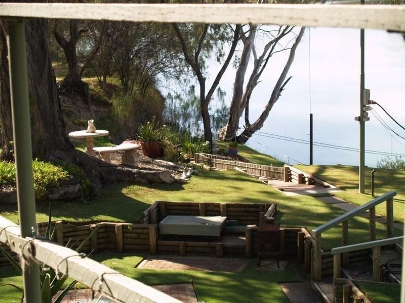 367 Pelican Point, Morgan SA 5320