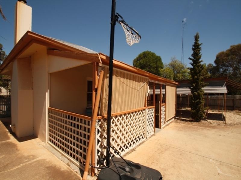 50 Tobruk Terrace, Loxton SA 5333