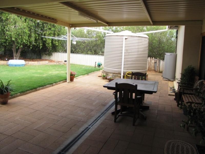 12 Fourth Street, Loxton SA 5333
