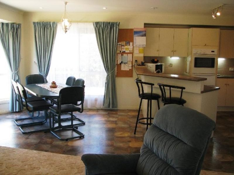 4 Busbridge Court, Loxton SA 5333