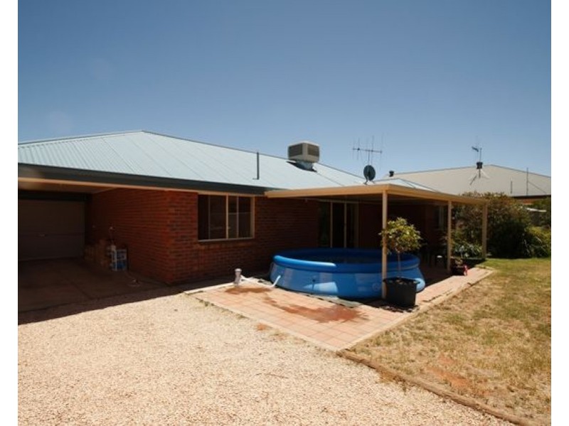 3 Halliday Court, Berri SA 5343