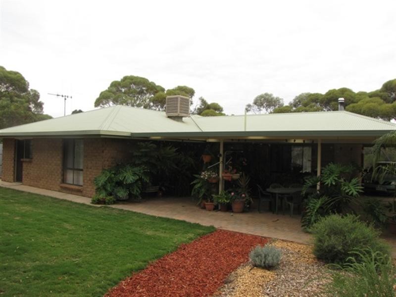5 Raeder Court, Berri SA 5343