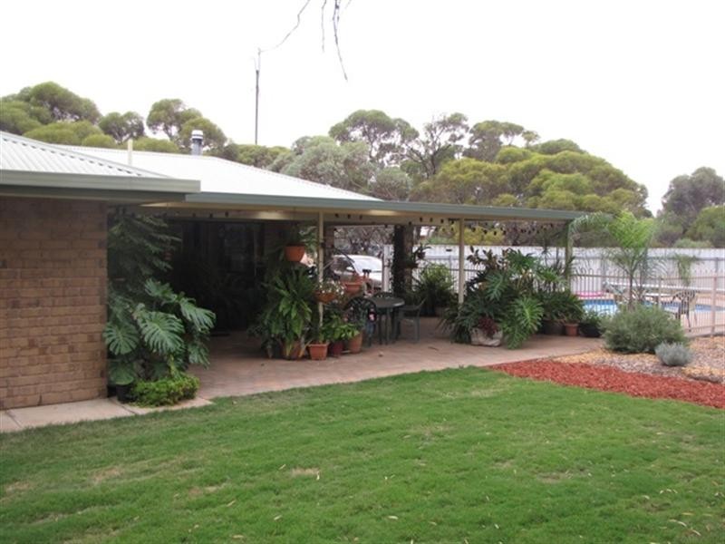 5 Raeder Court, Berri SA 5343