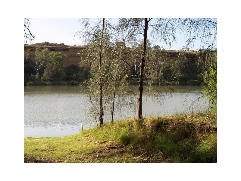 Lot 66 Pelican Point, Morgan SA 5320