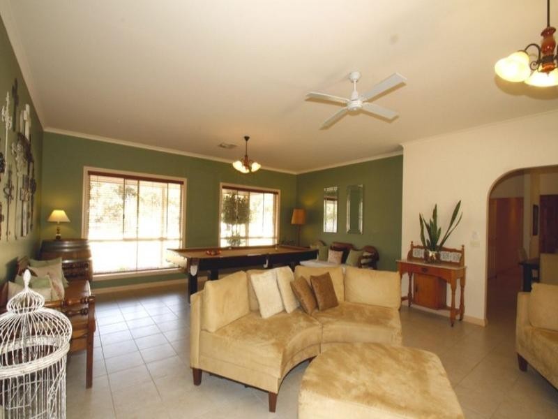 105 Badcoe Road, Loxton SA 5333