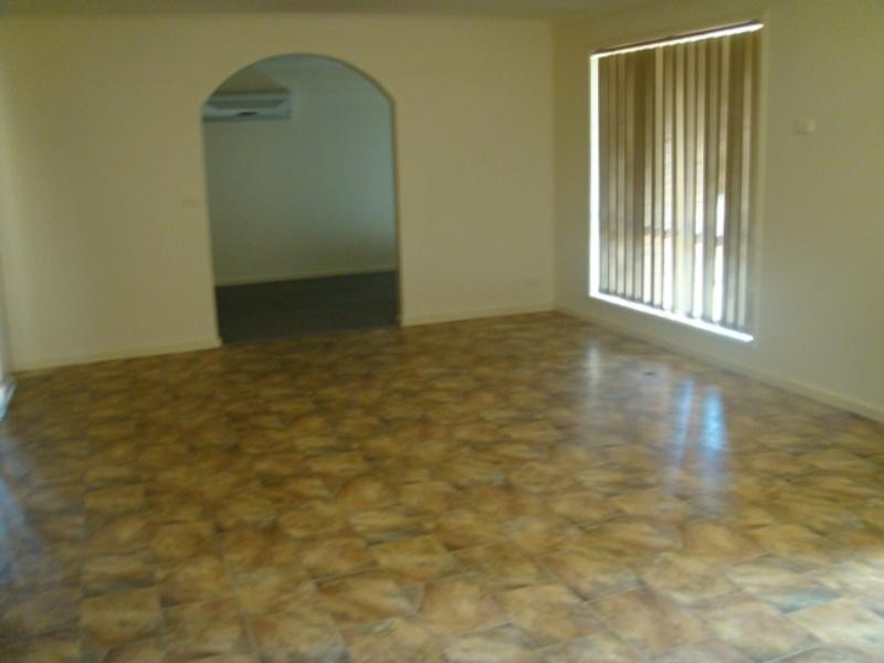 10 Sherwood Avenue, Loxton SA 5333